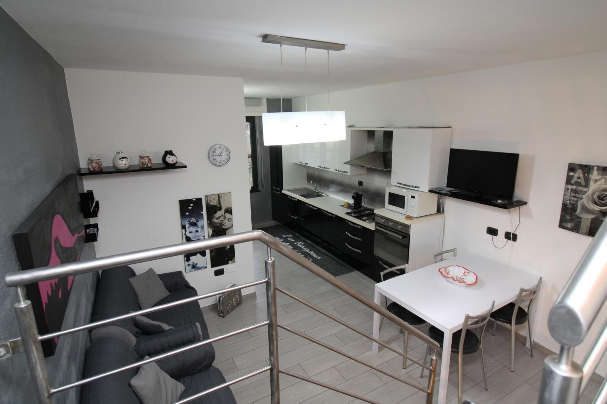 Corona'S Apartment- Fronte Spiaggia ลากาเลตตา ภายนอก รูปภาพ